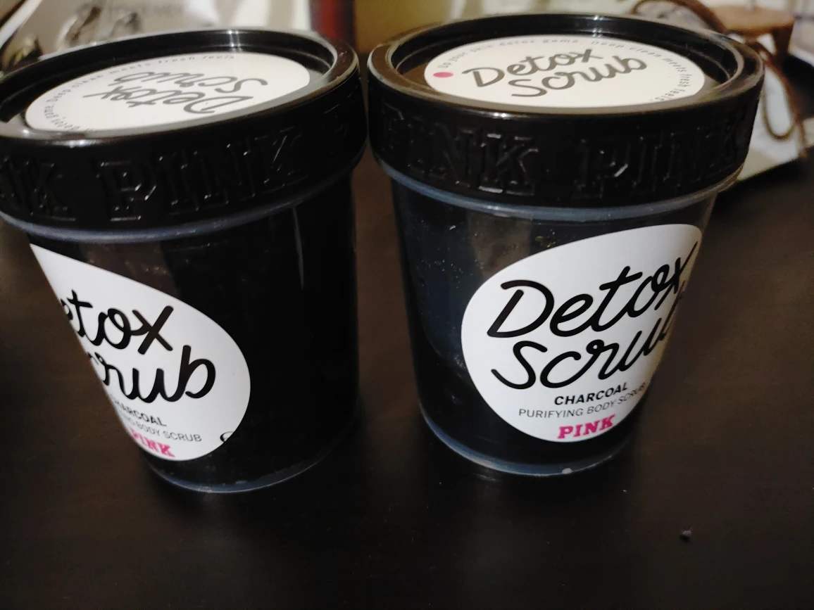 charcoal detox scrub
