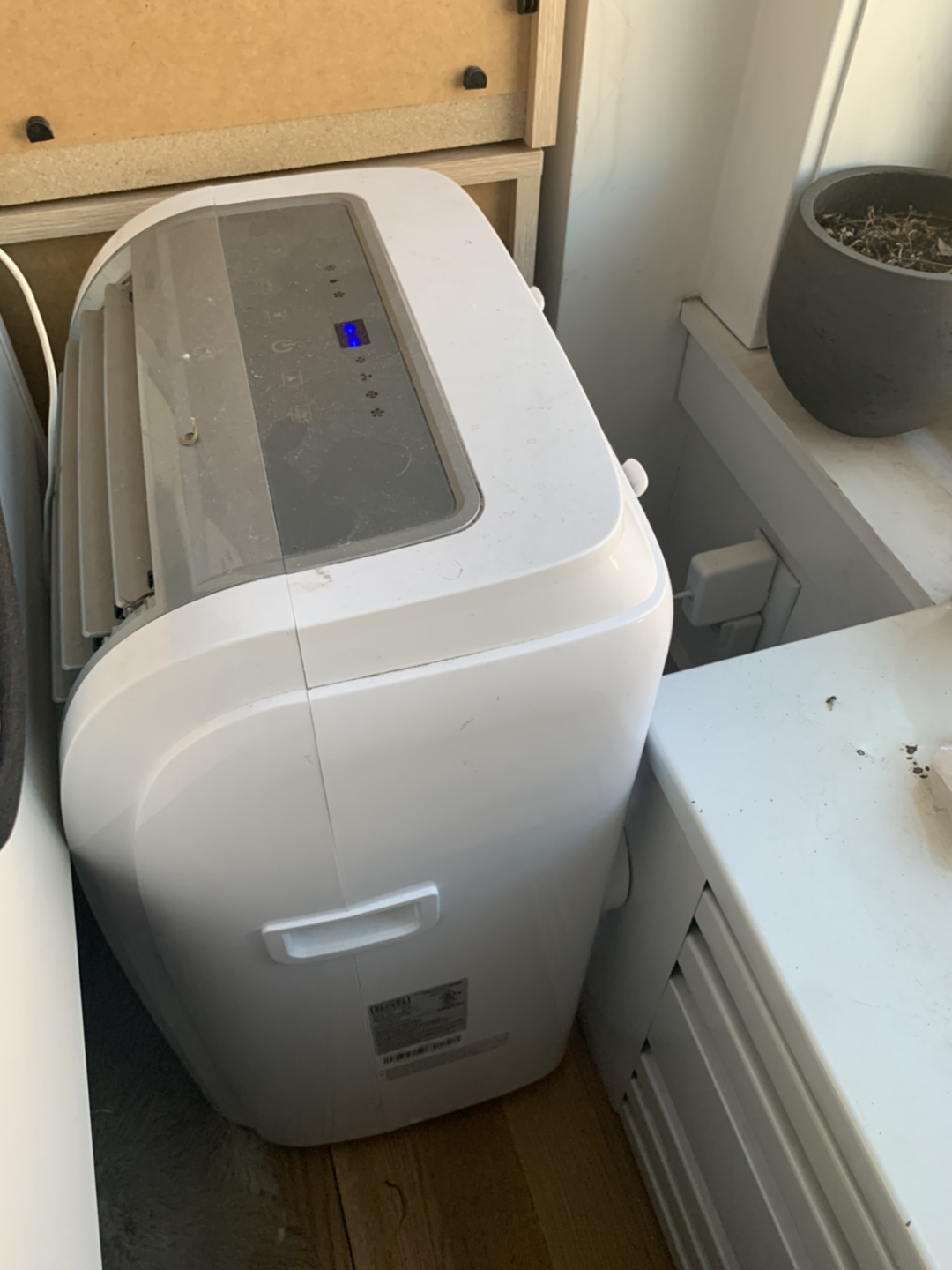 B&D 12000 BTU Portable Air Conditioner  - photo 3