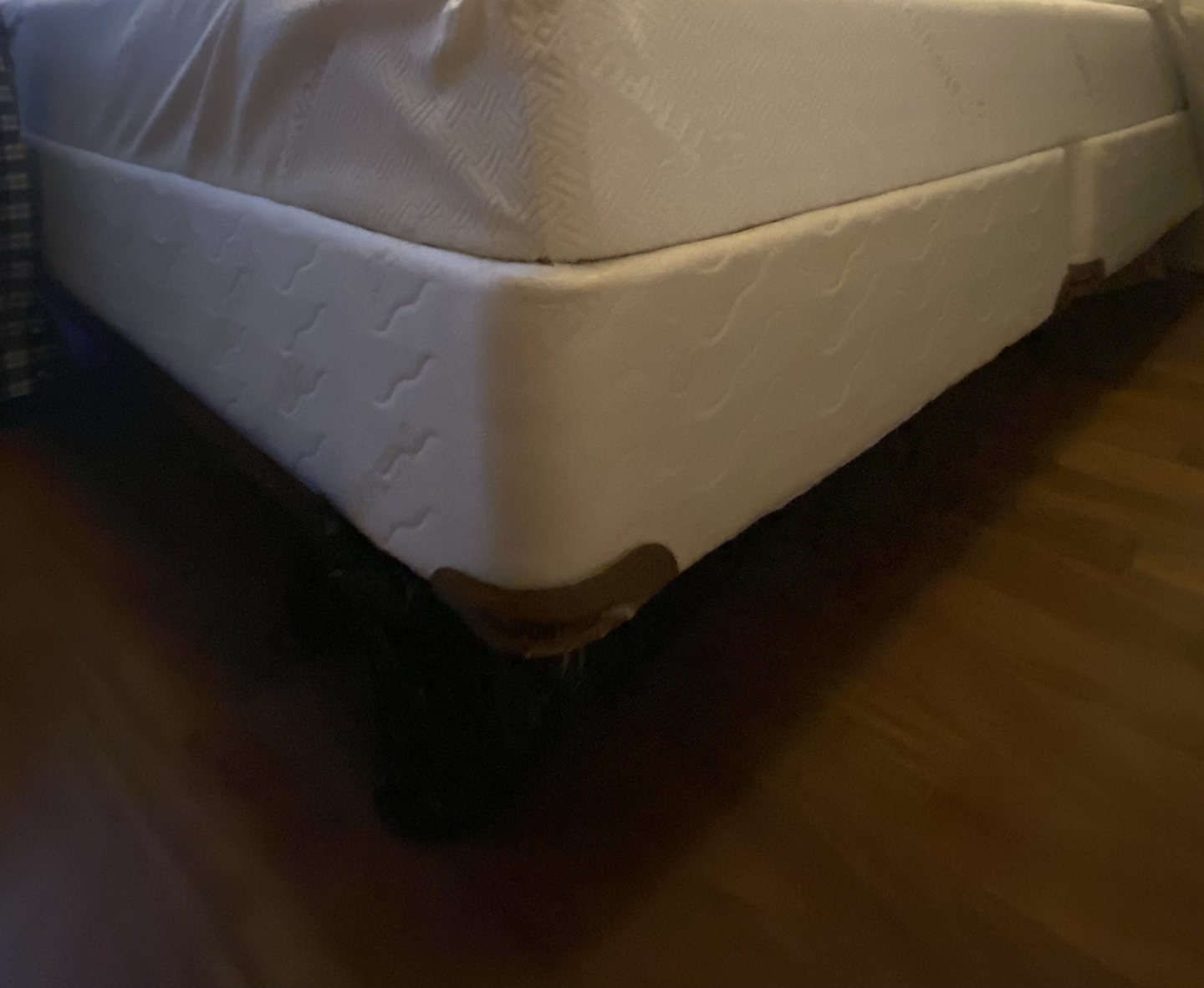 Original tempurpedic mattress king size 