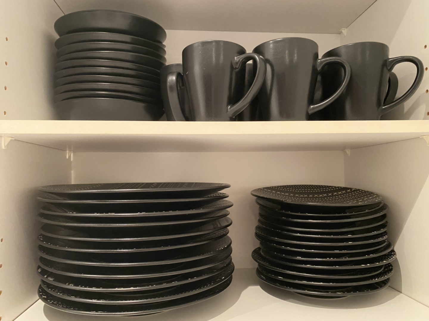 12* setting black dish set  - photo 5