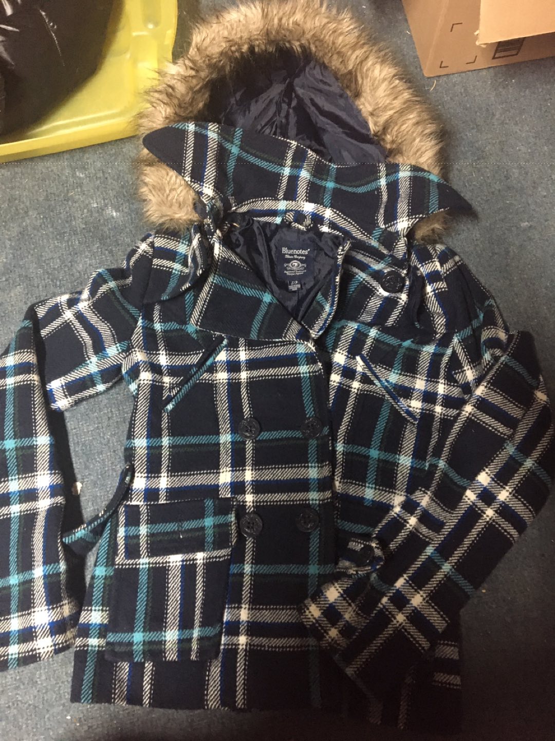 Ladies bluenotes coat size small 
