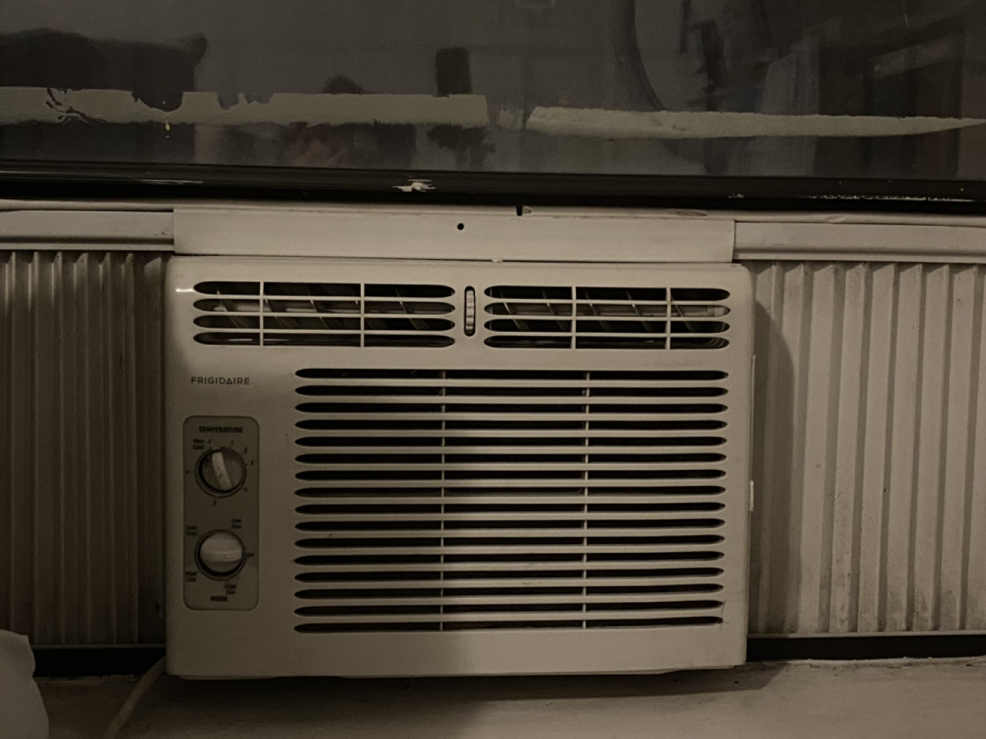 Air conditioner (AC) - photo 2