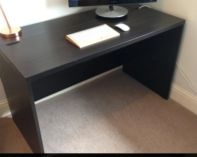 Brown black Desk with cable section thumbnail