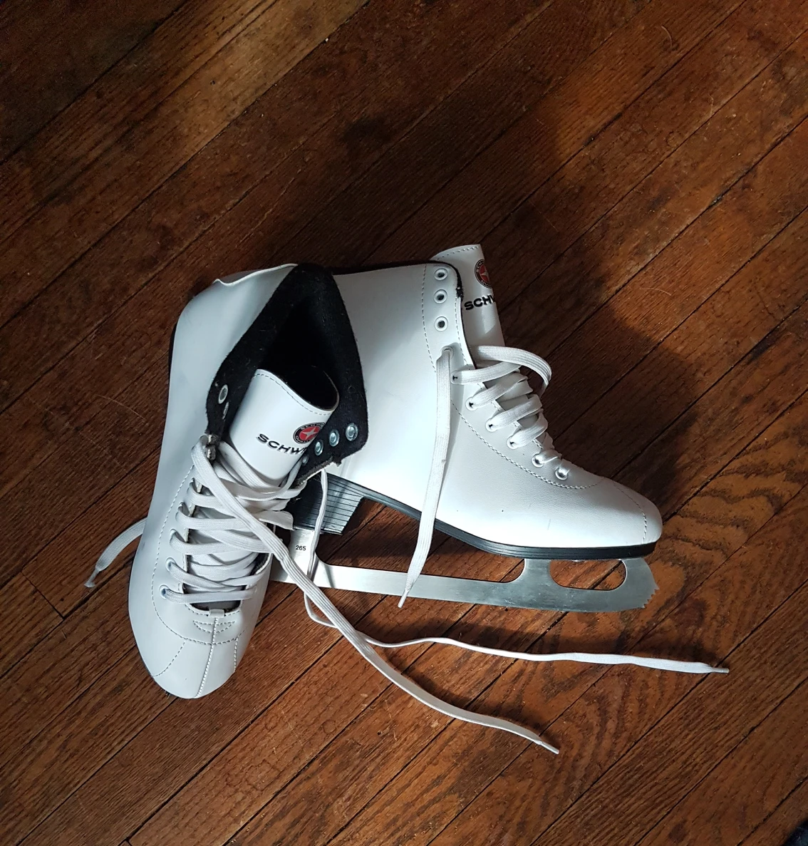 Schwinn Figure Skates Size 9 - photo 2