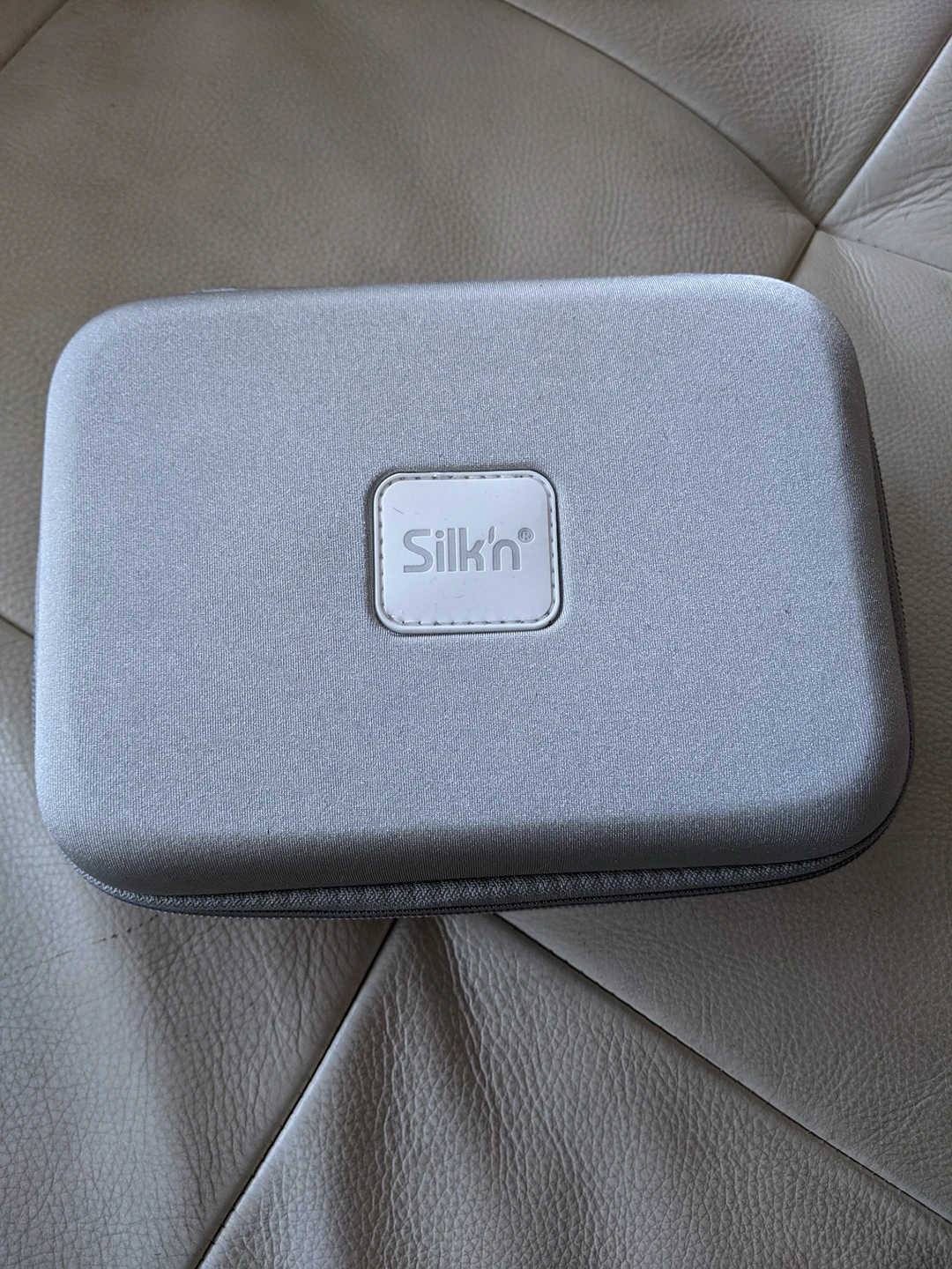Silk'n tighting and wrinkle removal device still has warrenty - photo 2
