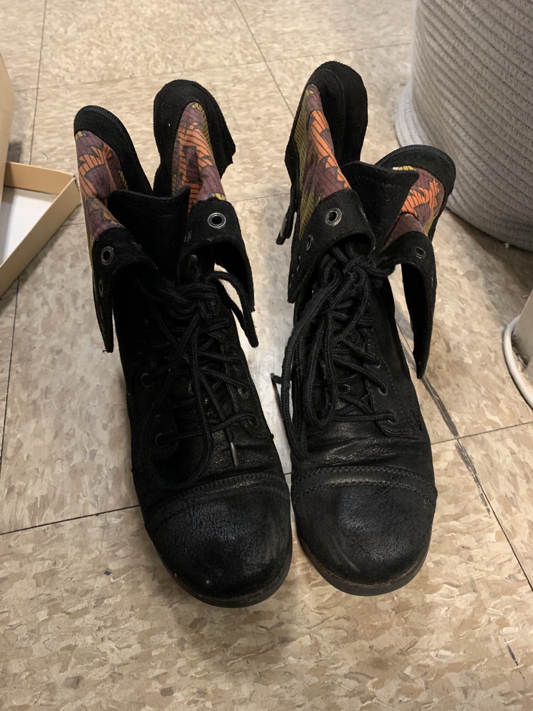 Women’s black combat boots size 8 - photo 2