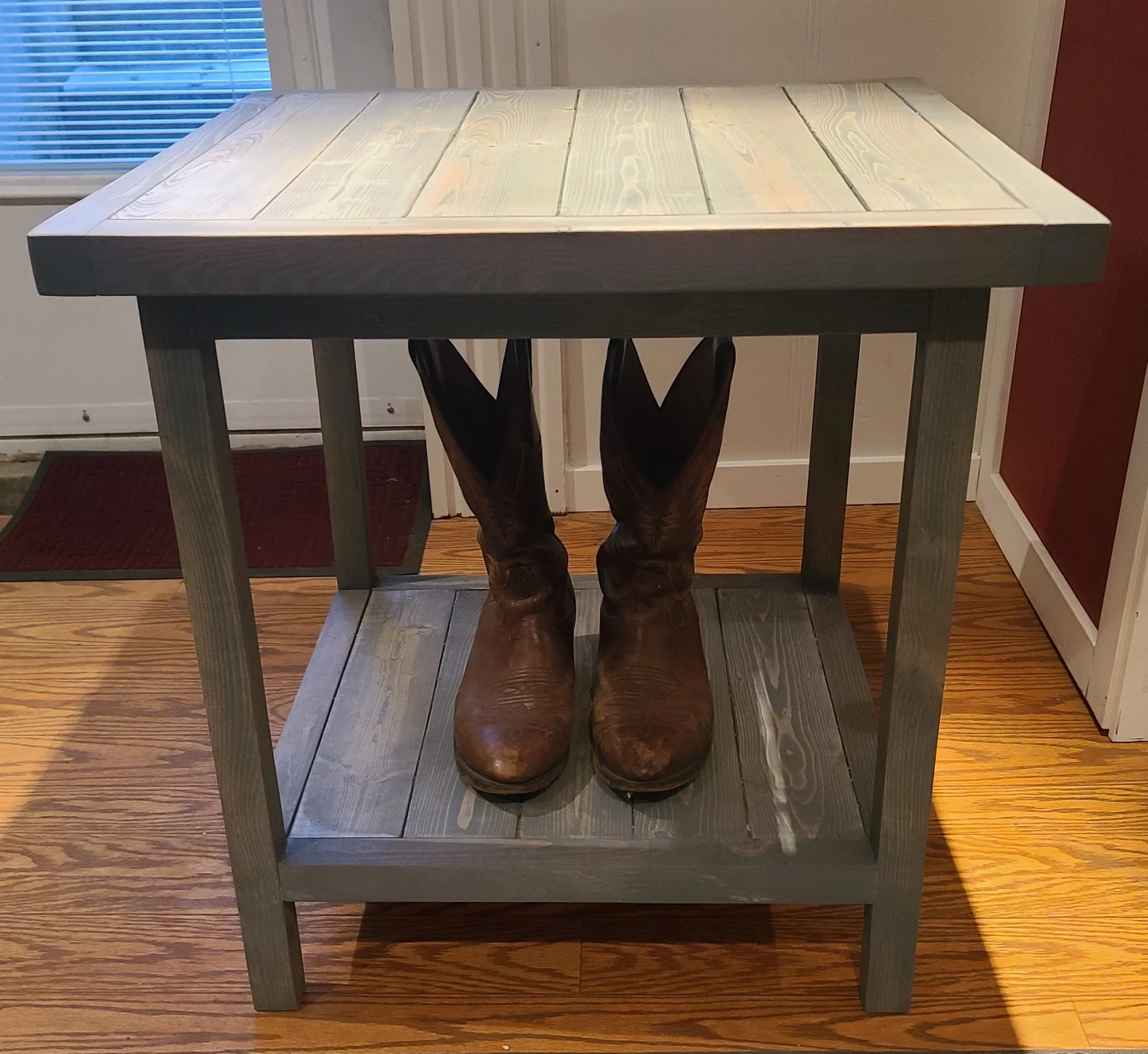Farmhouse end table - photo 3