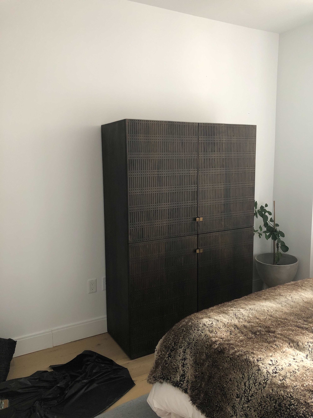 New Lulu & Georgia cabinet (retail $2200) - photo 2
