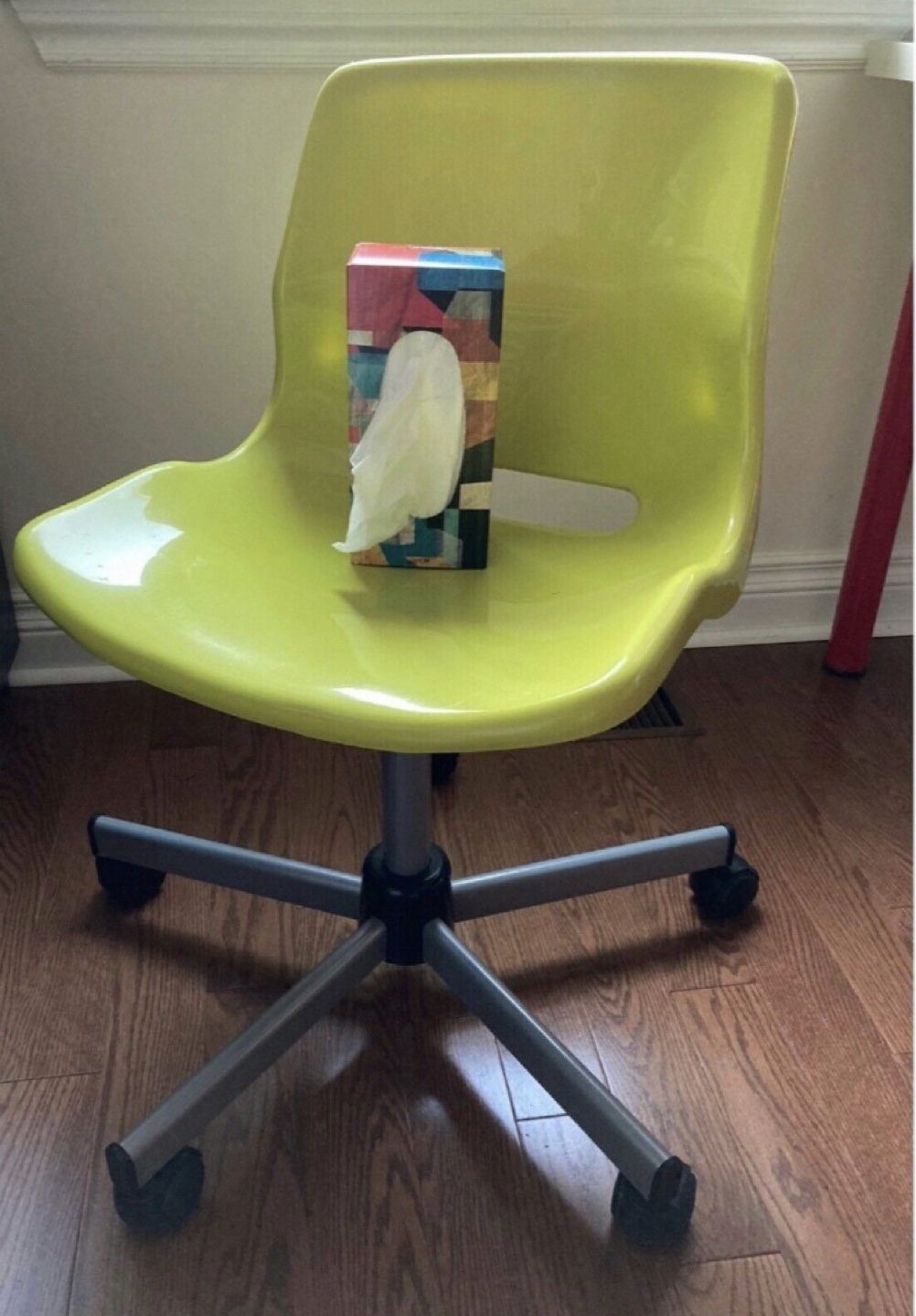 IKEA Office chair Snille | Karrot