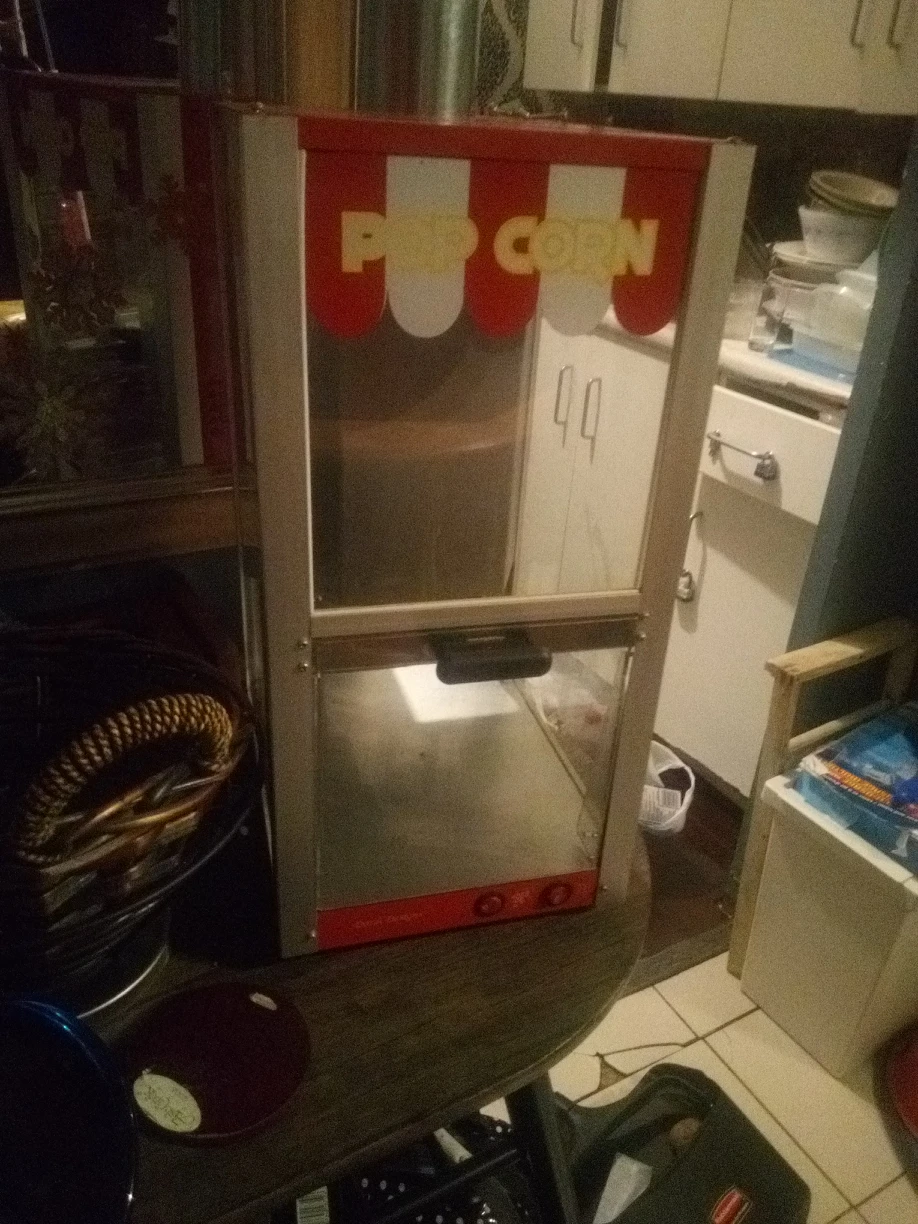 carnival popcorn machine