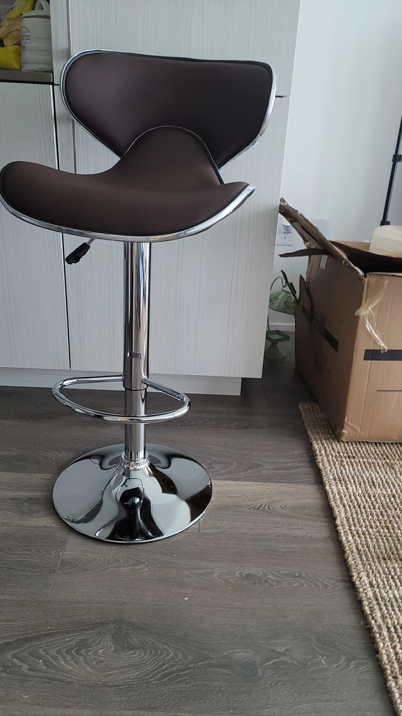 barstools ser of two.