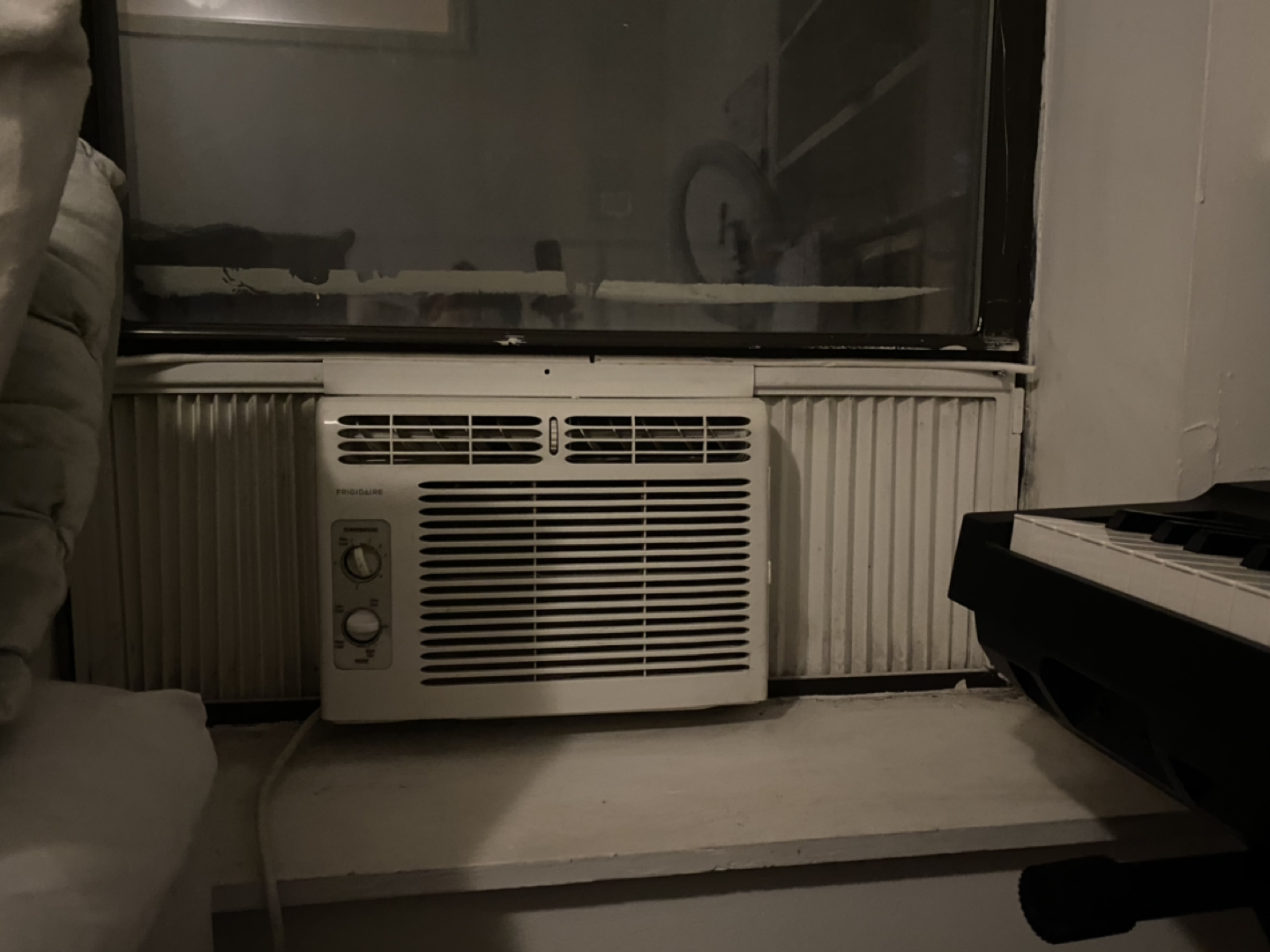 Air conditioner (AC) - photo 3