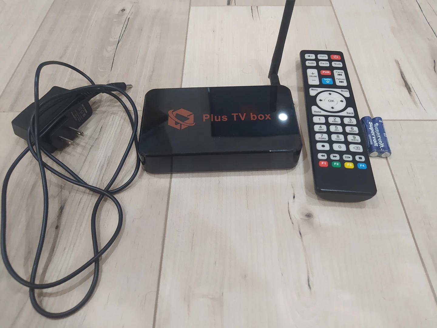 IPTV Plus tv box thumbnail