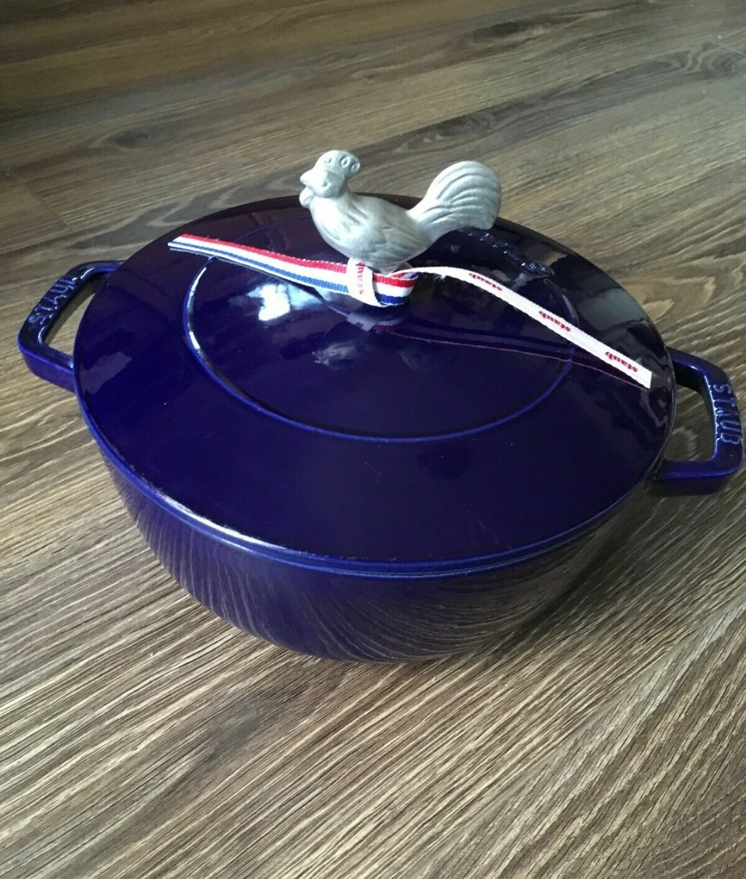 Staub cast iron pot 3.75qt thumbnail
