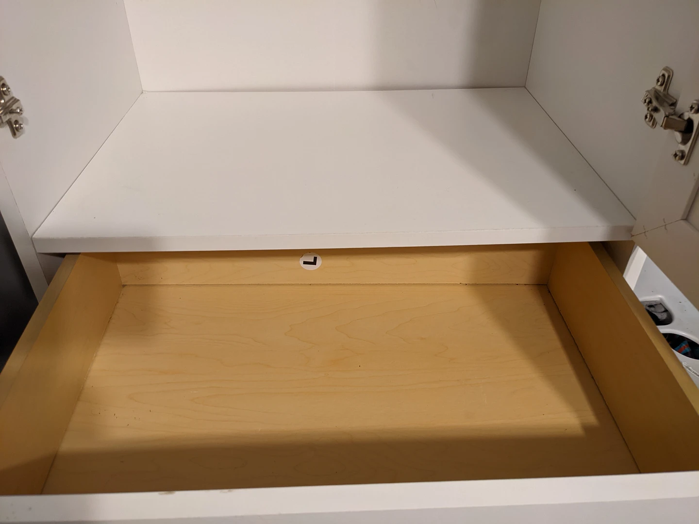 Pantry cupboards - photo 5