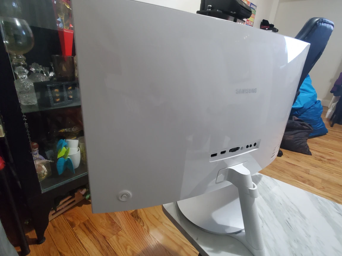 Samsung  27" Curve Gaming Monitor White - photo 3
