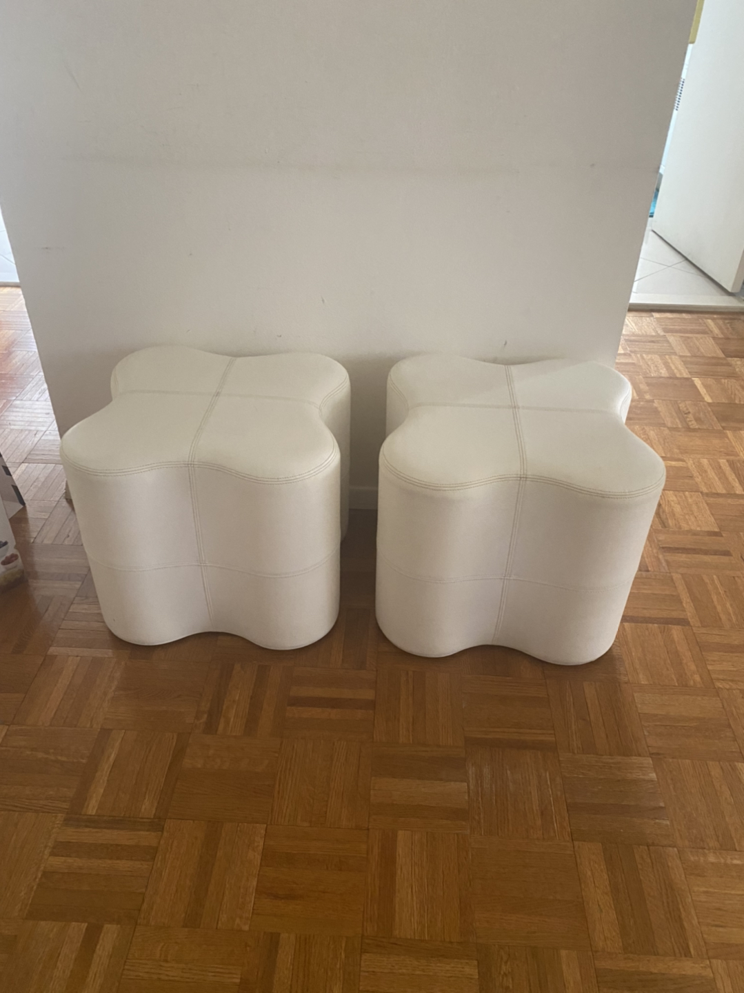 White leather sofa bed  - photo 4