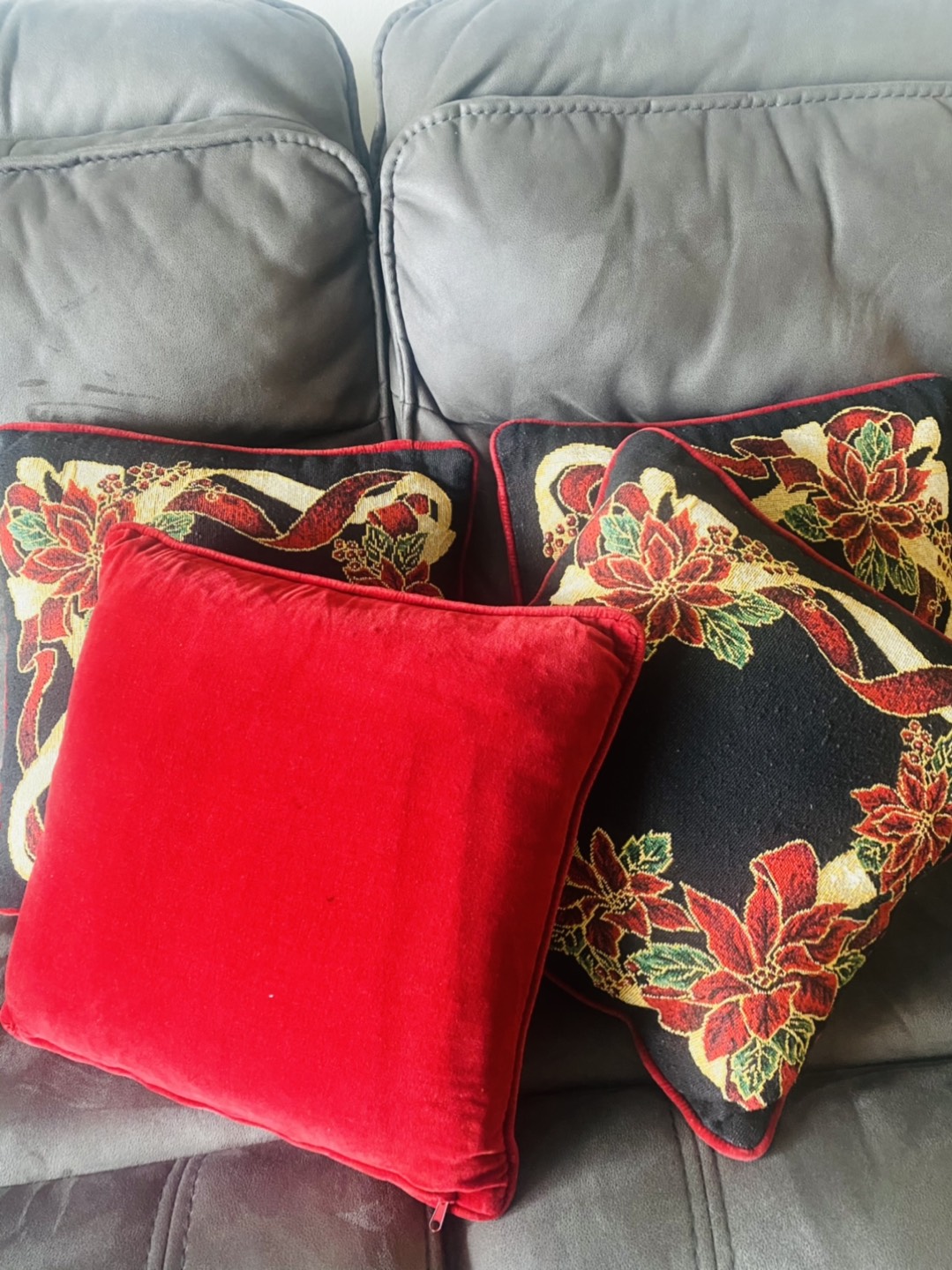Sofa Pillows Double side - photo 2