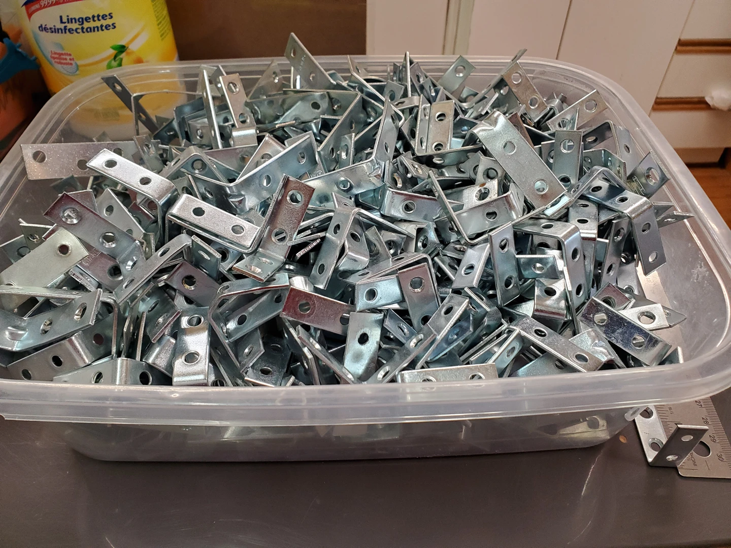 Corner brace L brackets-full bin