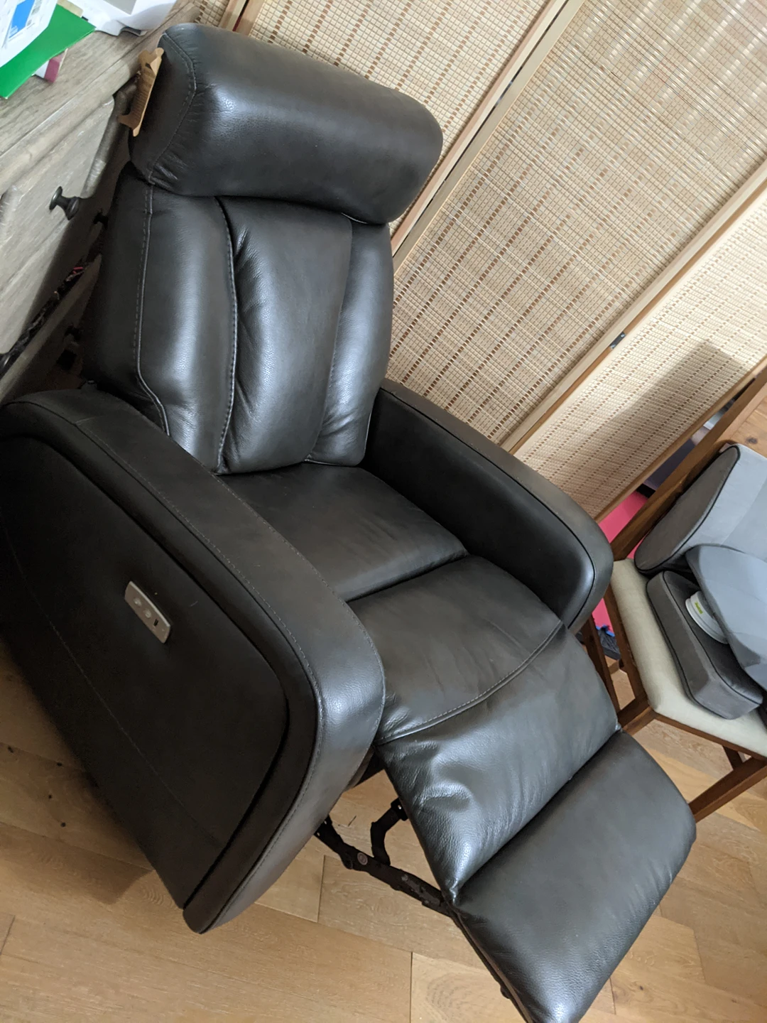 3 in 1 Leather Recliner, Rocker and Swivel - photo 2