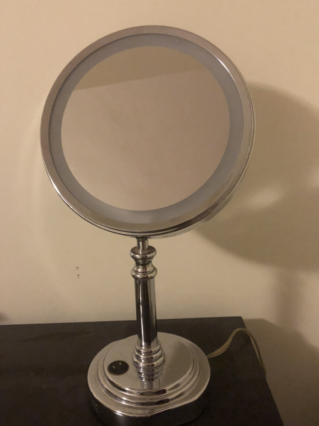 Conair Double-Sides Light-Up Mirror - photo 2