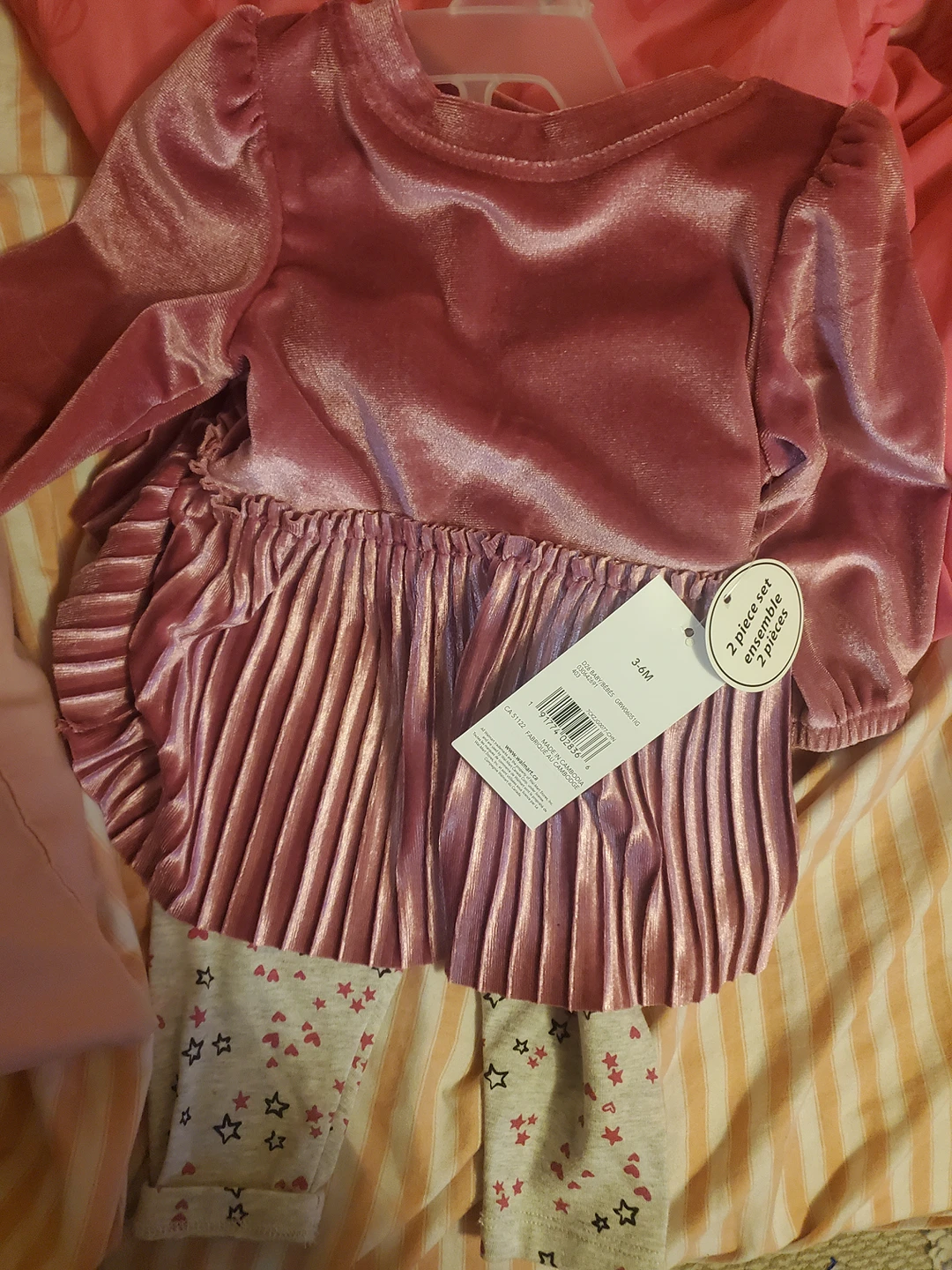 Brand new 3 to 6 month baby outfit thumbnail