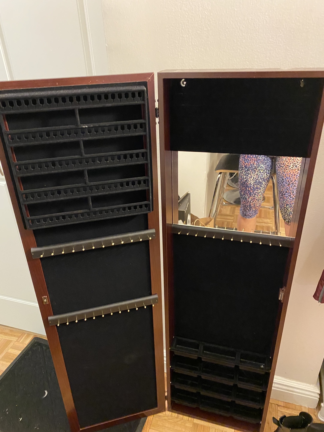 Mirror cabinet armoire