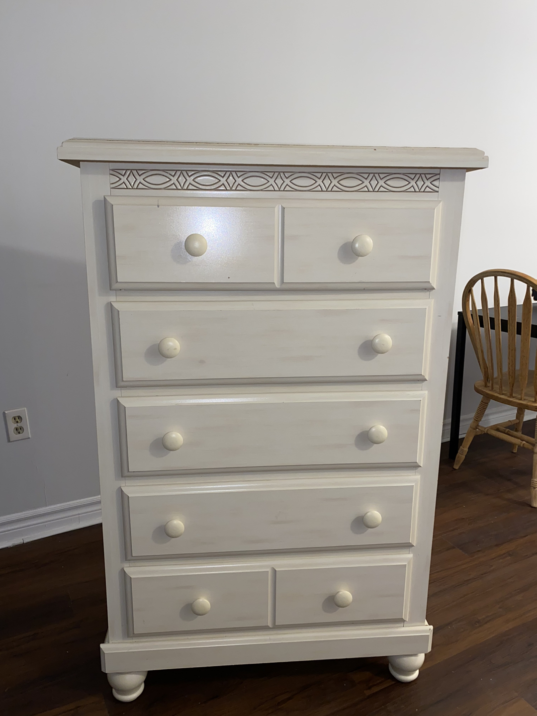 Dresser 