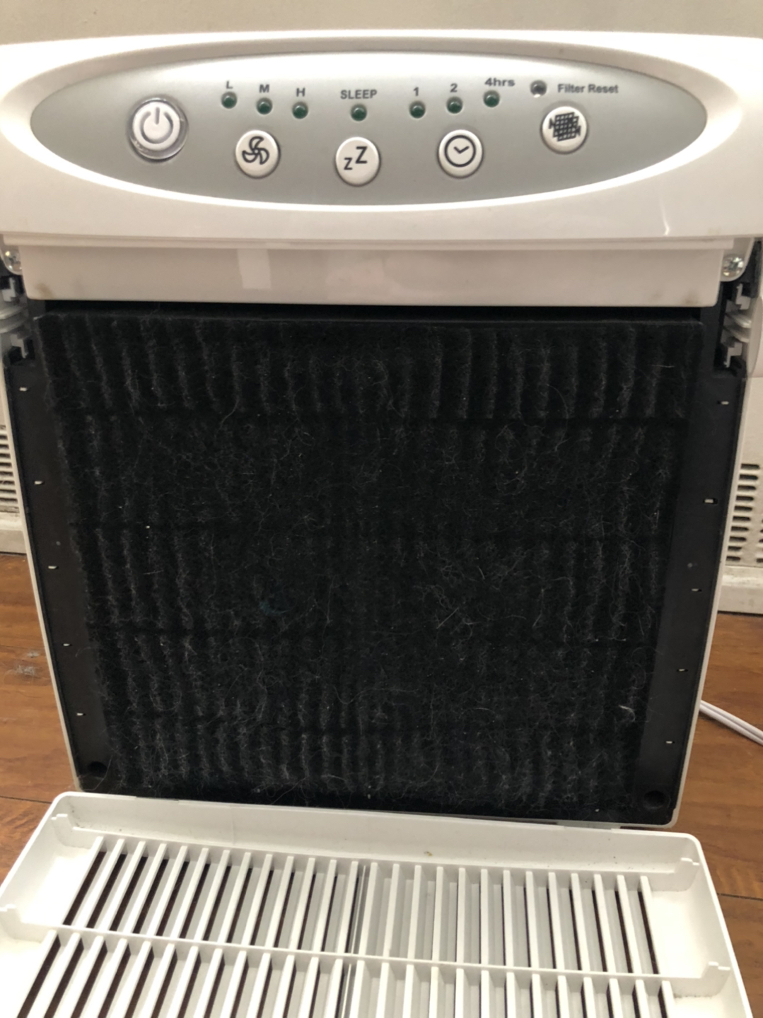 HEPA air purifier - photo 2