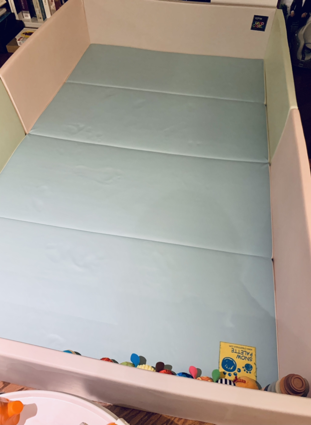 Foldable Playmat with safety guard (made in Korea)  - photo 2