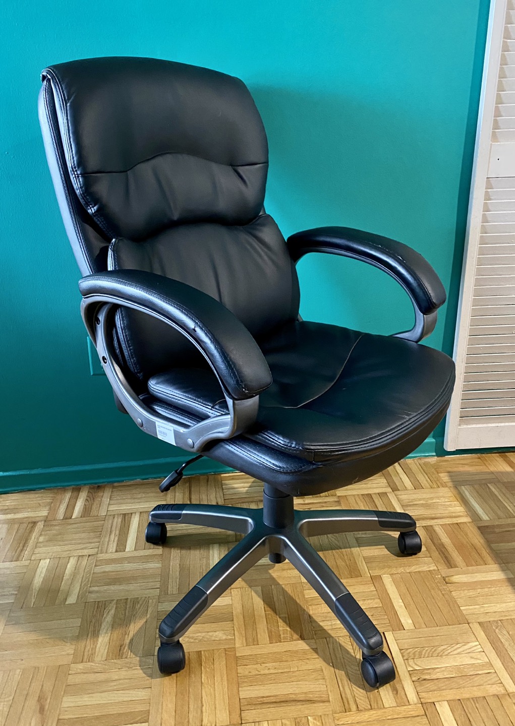 Black eco leather office executive chair  thumbnail