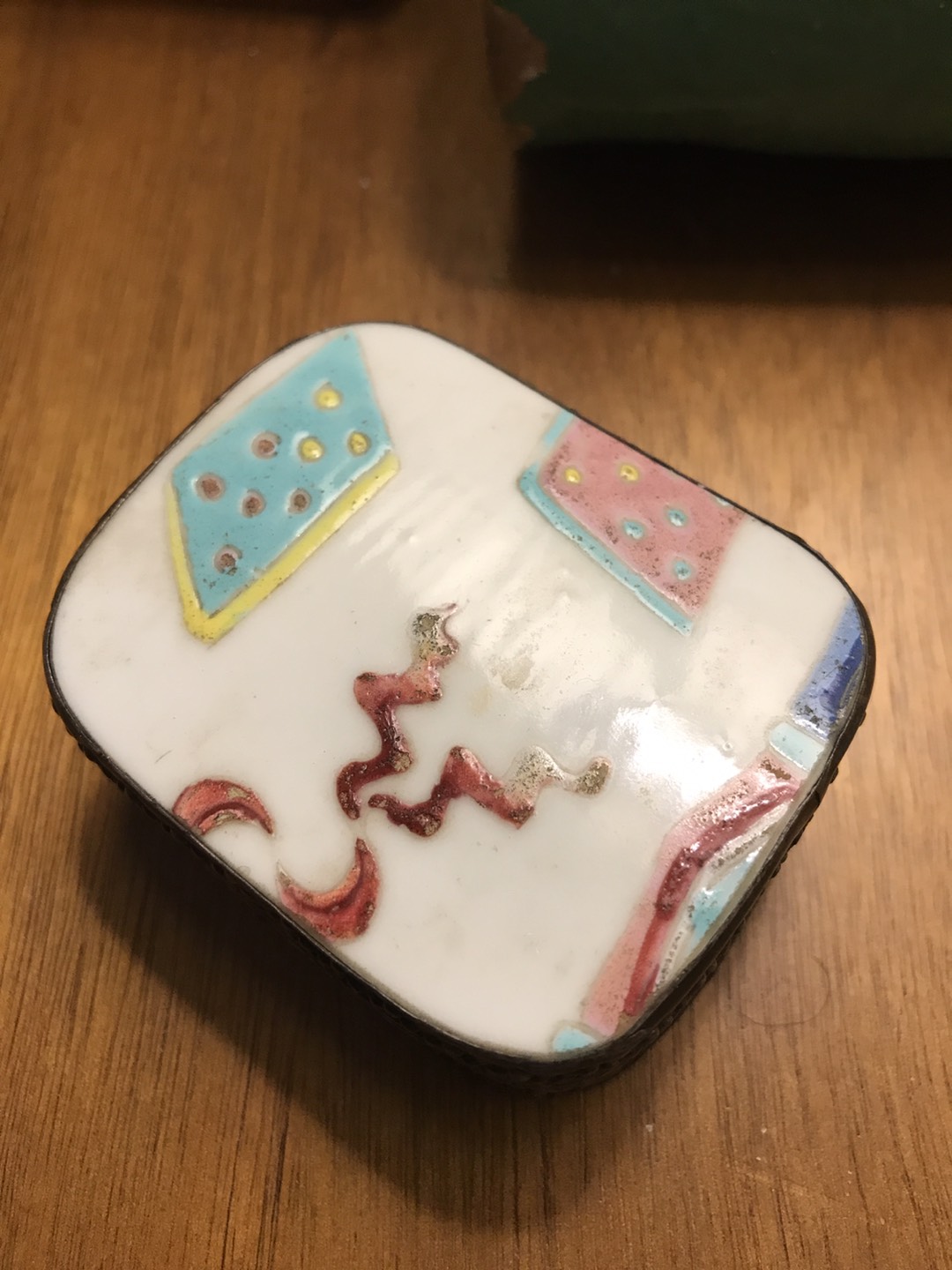 Small Ceramic Jewelry Box thumbnail