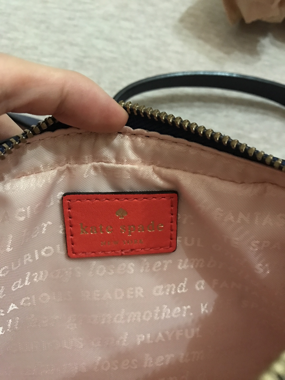 Kate spade crossbody bag with dust bag like new condition  - photo 5