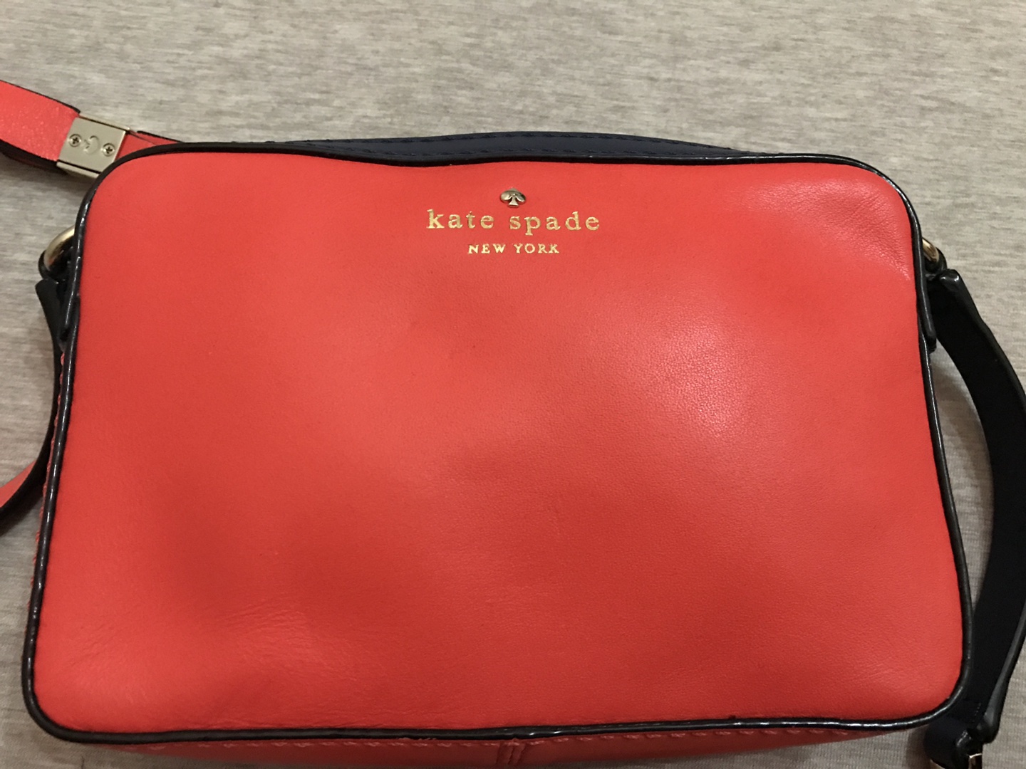 Kate spade crossbody bag with dust bag like new condition  - photo 2