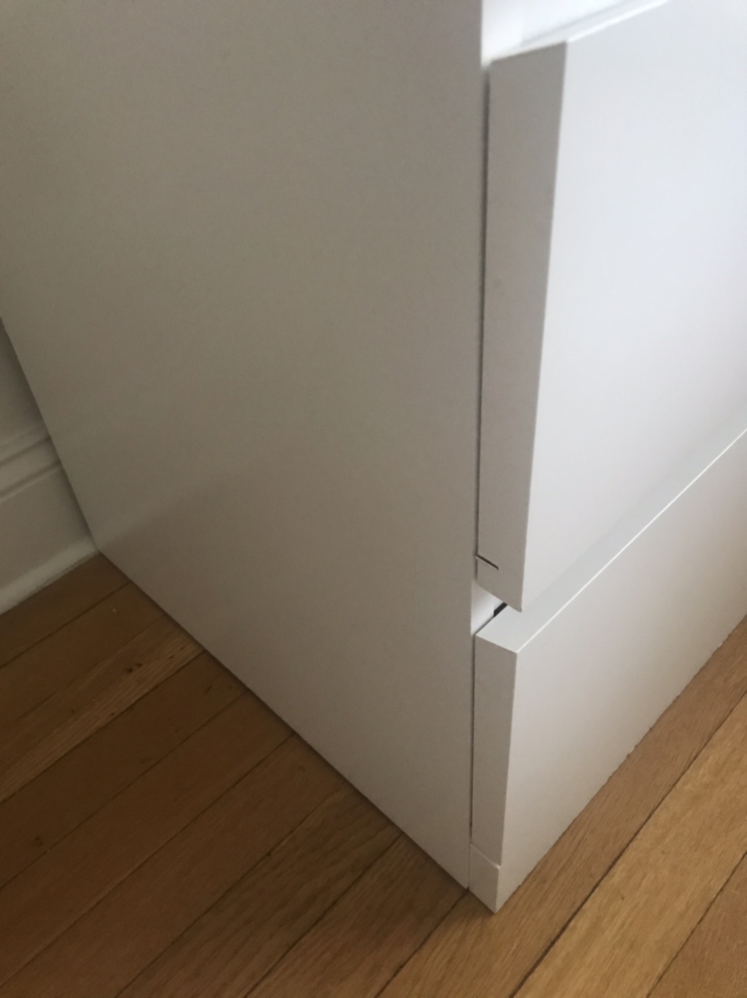 Malm ikea drawer chest - photo 2