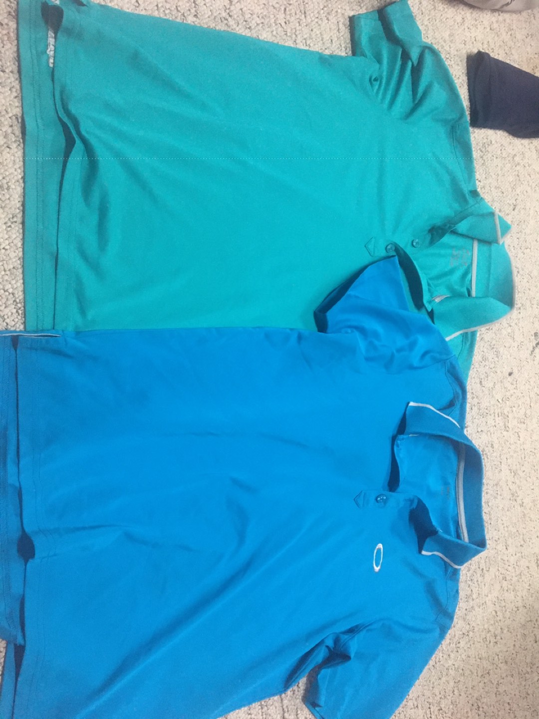 2 Oakley golf shirts size men’s small