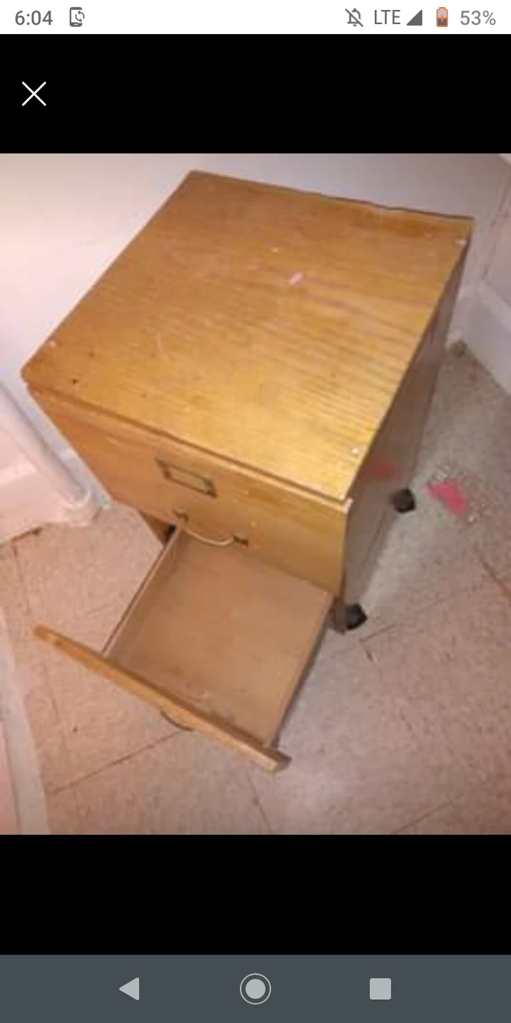 FILING CABINET - photo 4