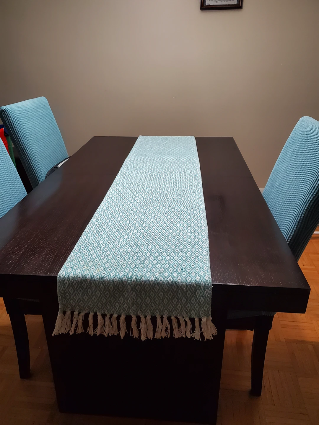 Dining table +4 chairs + 4 chair covers +runner - photo 2
