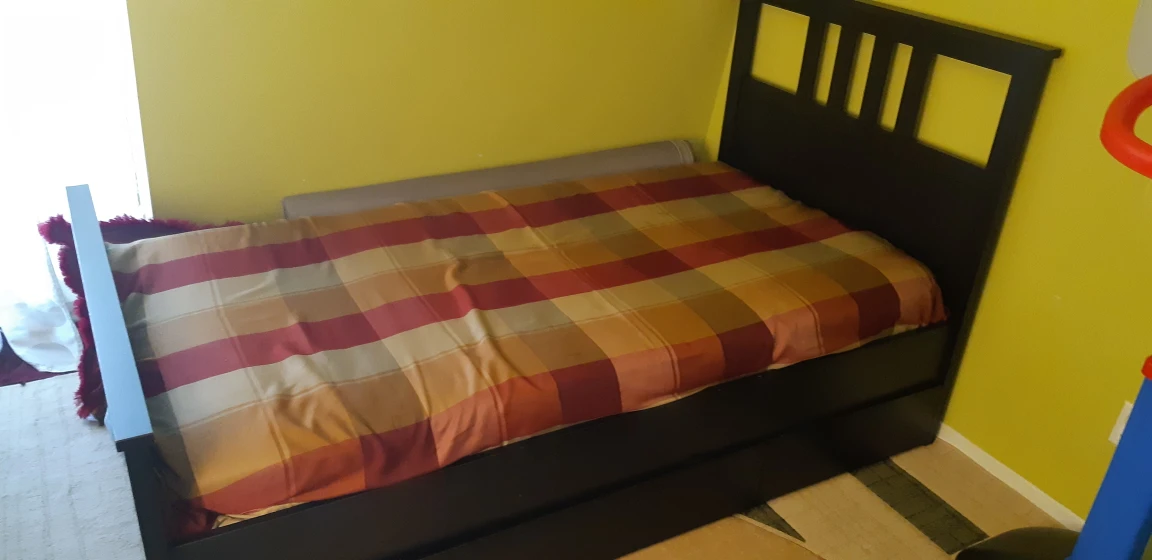 single bed for sale