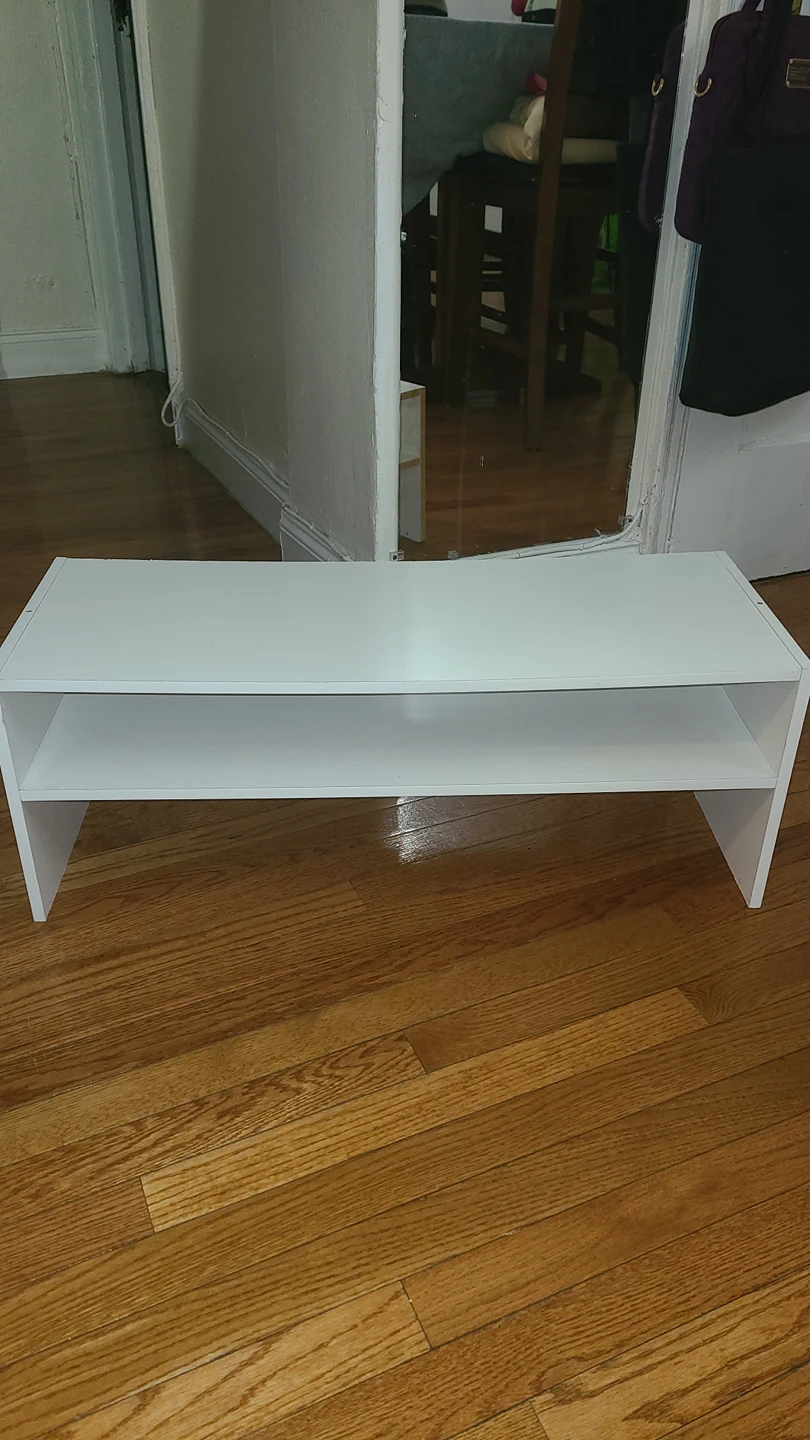 white shelf image indicator(3)