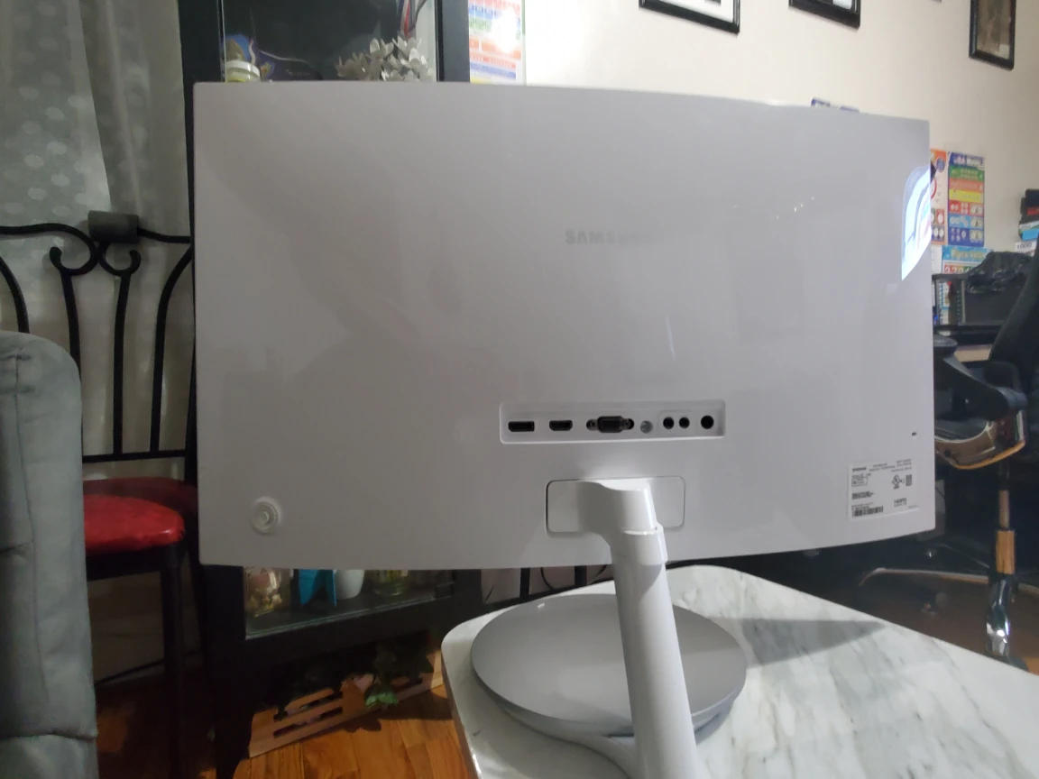 Samsung  27" Curve Gaming Monitor White - photo 4
