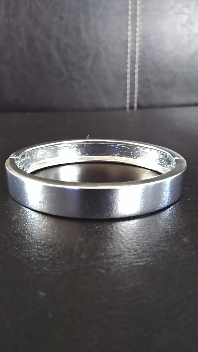 bangle NEW (SOLD in another app) image indicator(2)