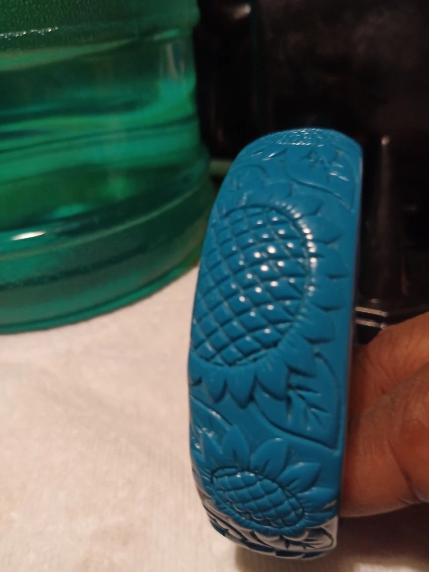 Blue  Carved plastic Bangle image indicator(2)