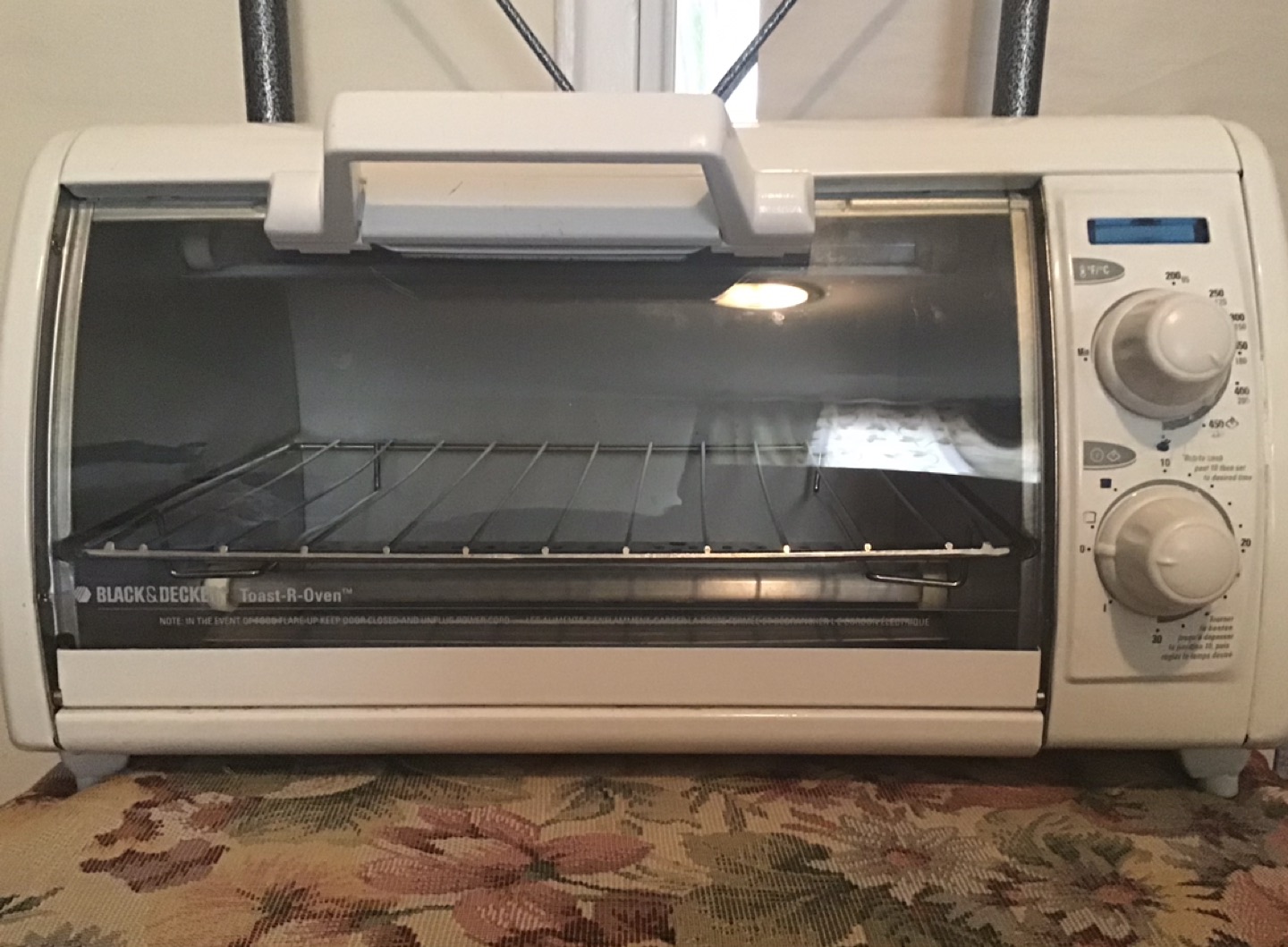 Black and Decker Toaster Oven thumbnail