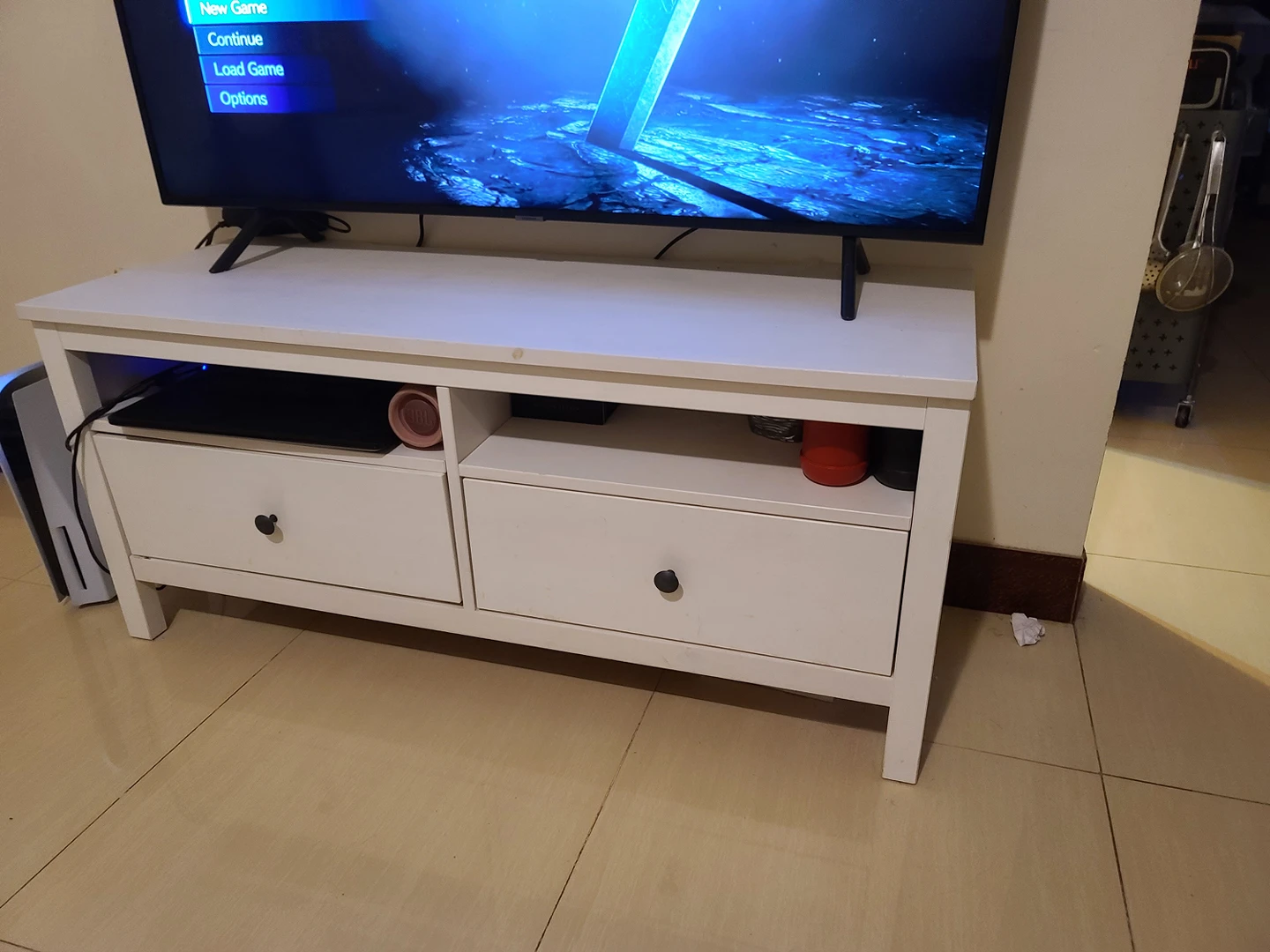 IKEA Tv Stand (USED) White - photo 2