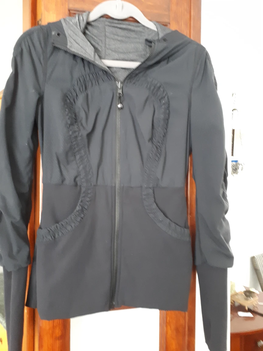 lululemon pants and jacket