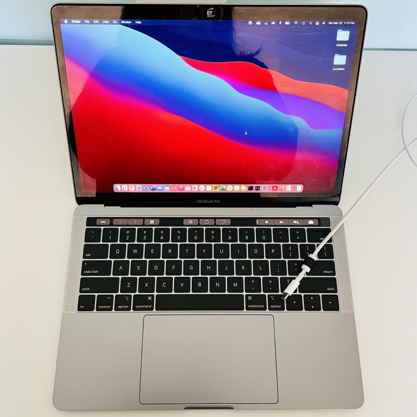 Macbook pro 2019 13” with touchbar - photo 4