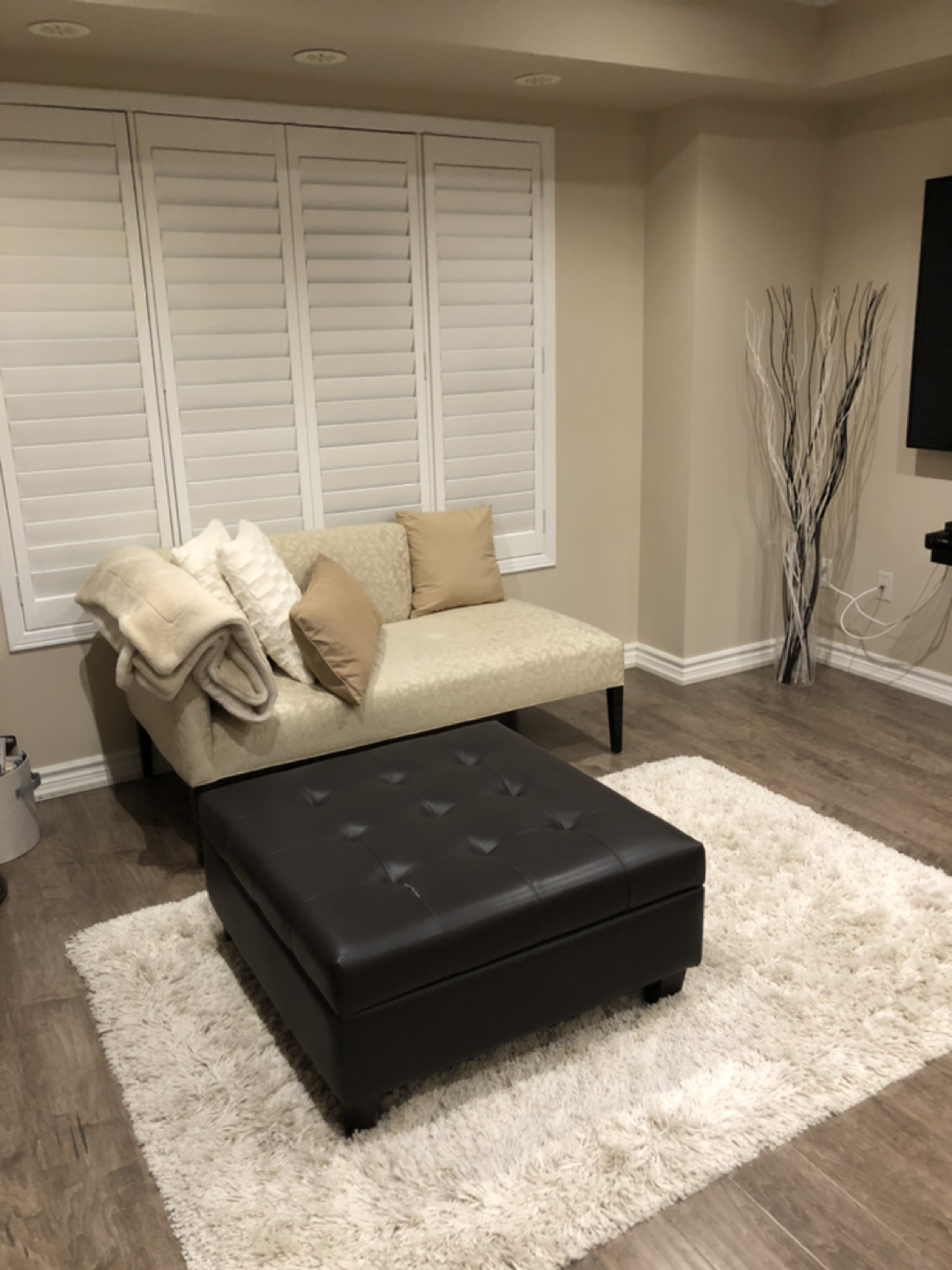 Large Synthetic Leather Ottoman - photo 2
