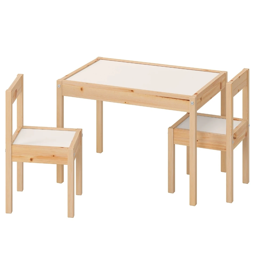 kids table + 2 chairs