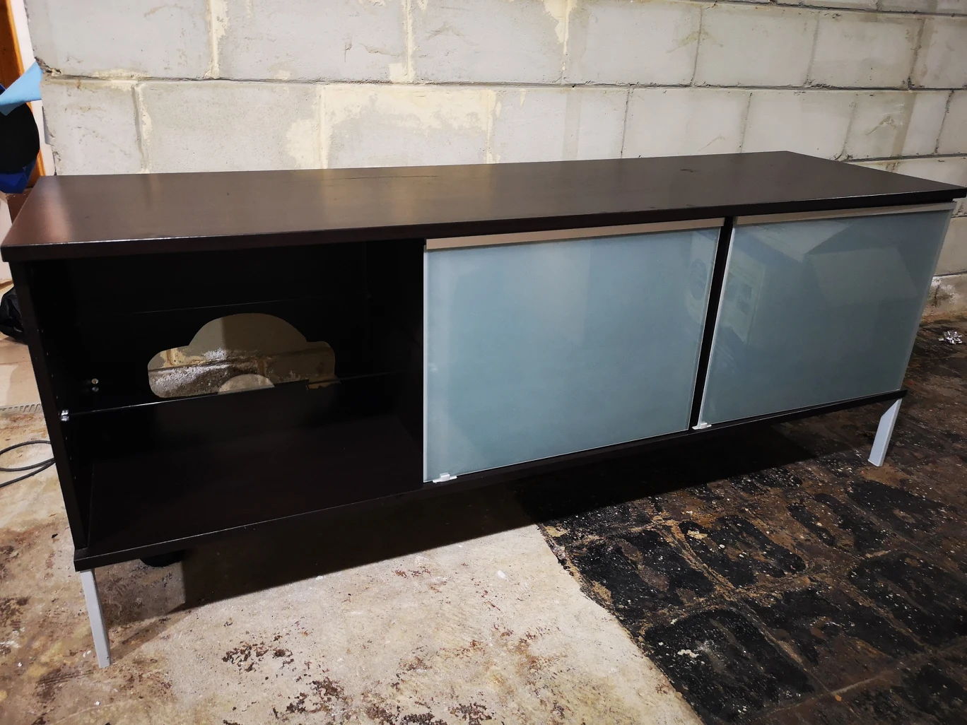 TV stand - photo 2